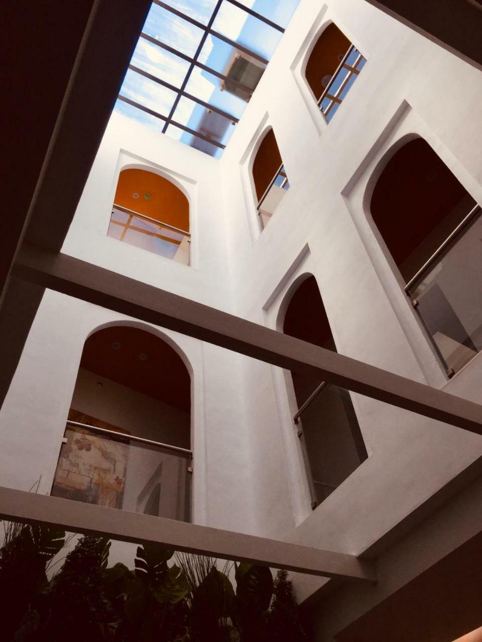 Basic Hotel Sevilla Catedral Exterior foto
